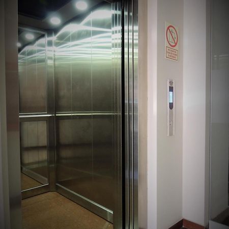 Hotel Cesar'S Lima Bagian luar foto